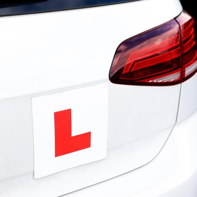 2x Magnetic L Plates | For Learner Drivers | UK Standard | Weather Proof | New Driver | Visibility | 2 Pack | Stick On and Stick Off | High Quality | Secure