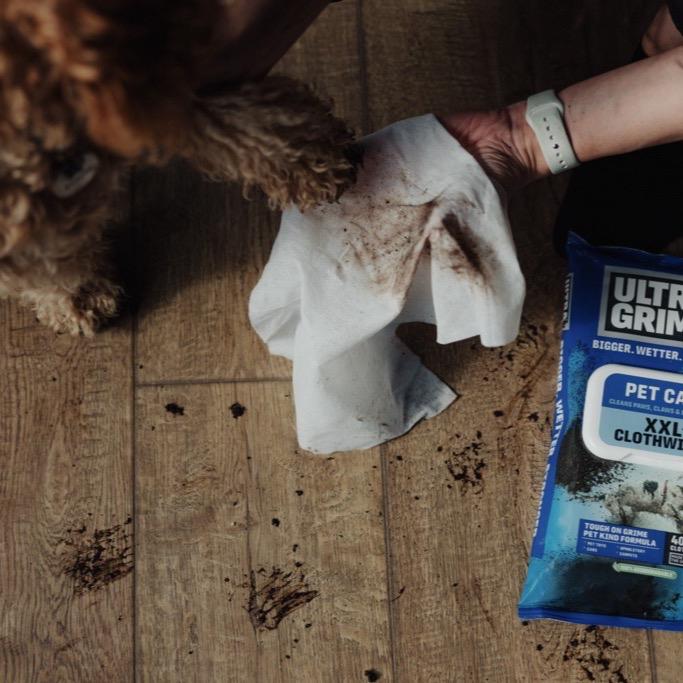 UltraGrime Pet Cleaning Wipes – XXL 38x25cm Strong, Wet Durable Cloth Wipes for Paws, Fur, Toys, Food Bowls, Furniture, Cars, Floors & More – 40 Wipes, Safe for Pets & Homes, Long-Lasting Wetness, Eco-Friendly Packaging