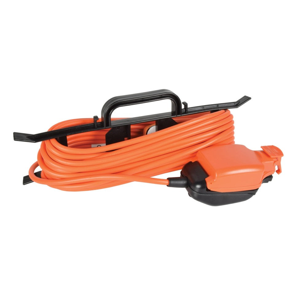 Master Plug Ip Rated Outdoor Extension Lead 15 meters/ 5 meters